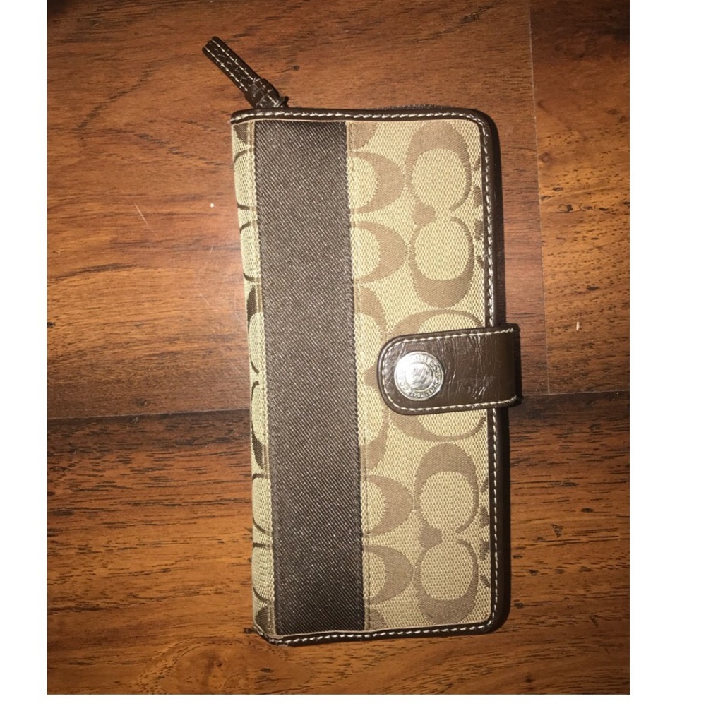 coach wallet
